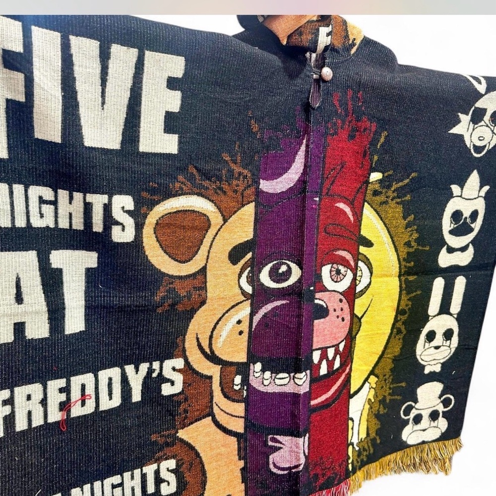 Five Nights at Freddy's Graphic hooded poncho size large - 2xl